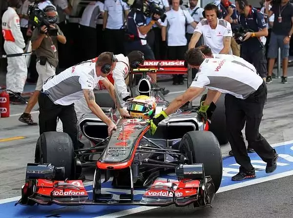 Foto zur News: McLaren: Weiterhin volle Unterstützung für Hamilton