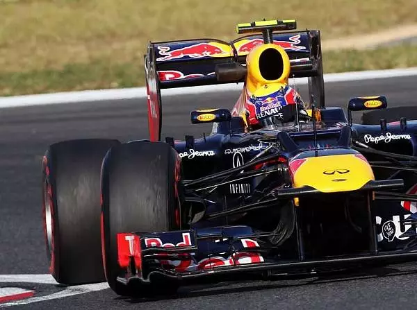 Foto zur News: Webber sichert Motorenpartner Renault die 200. Pole