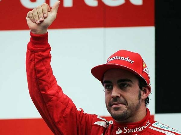 Foto zur News: Alonso: "Es sind noch viele Punkte zu vergeben"