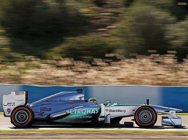 Foto zur News: Mercedes-Lebenszeichen: Rosberg schnell und ausdauernd