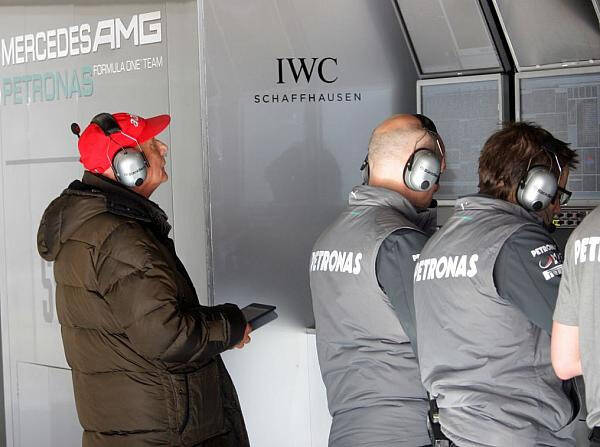 Foto zur News: Lauda: "In einer Gruppe mit McLaren, Ferrari und Lotus"