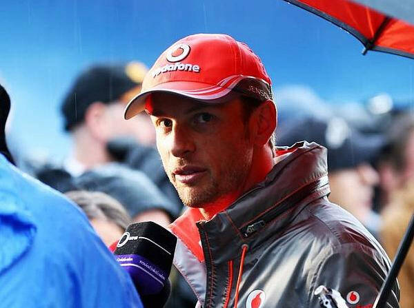 Foto zur News: Button: "Regen im Rennen? Das wäre schön!"