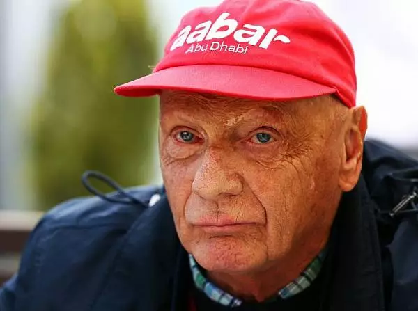 Foto zur News: "Absolut deppert": Lauda verflucht Reifen