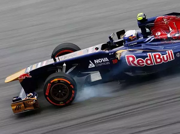 Foto zur News: Toro Rosso: Vergne bleibt im Verkehr stecken