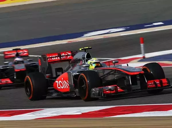 Foto zur News: McLaren: Perez etwas zu hart zu Button