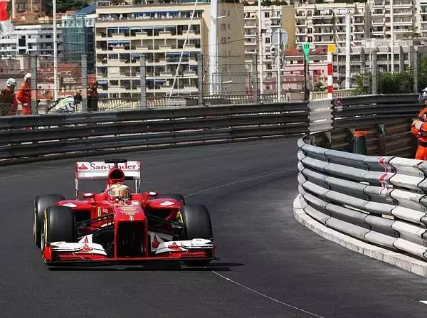 Foto zur News: Ferrari: Unfall bei Massa, Geldstrafe für Alonso