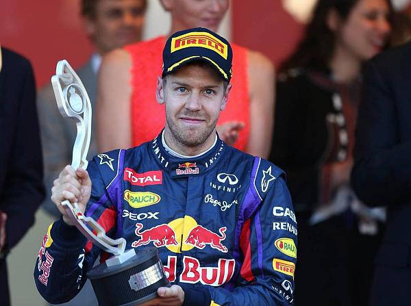 Foto zur News: Vettel: Kein Weg vorbei an den Silberbussen