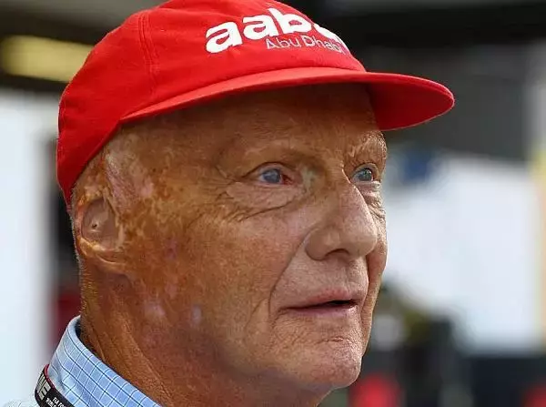 Foto zur News: Lauda: Hauptsache vor Ferrari