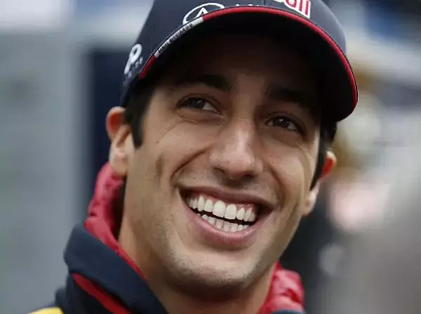 Foto zur News: Ricciardo glaubt noch an die Red-Bull-Überraschung