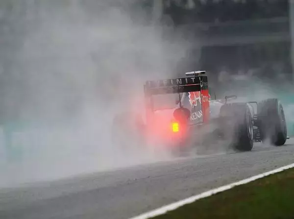 Foto zur News: Vettel im Straßenverkehr: Kein Vorwurf an Rosberg