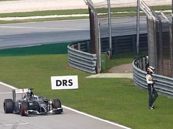 Foto zur News: Nullnummer: Doppel-Ausfall für Sauber in Malaysia