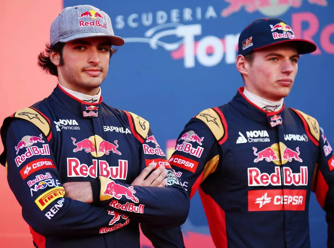 Foto zur News: Carlos Sainz: Kein Problem im Schatten von Verstappen