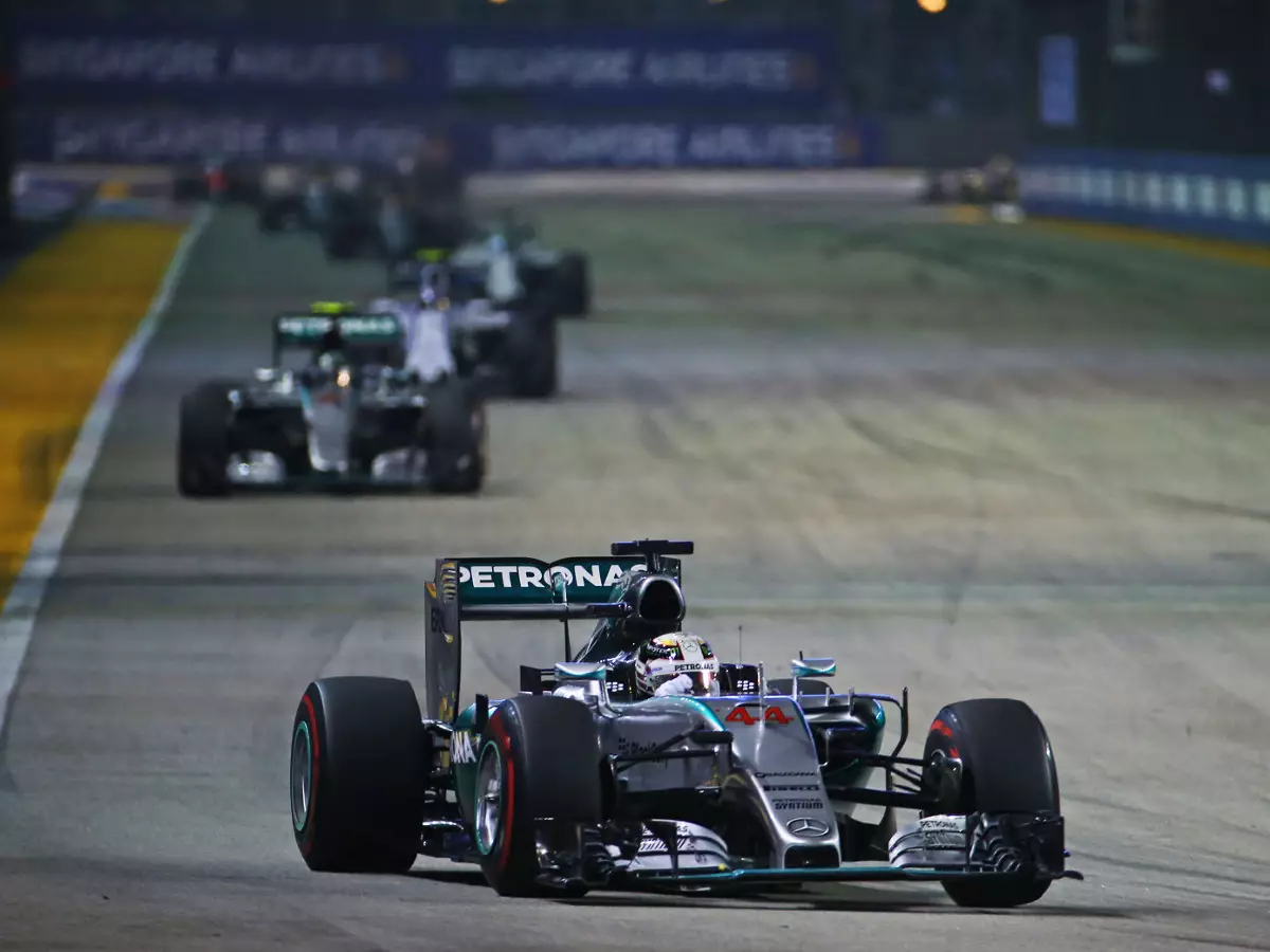 Foto zur News: Suzuka: Mercedes will ganz schnell zurückschlagen