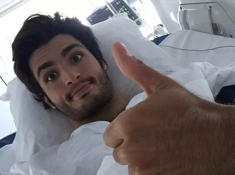 Foto zur News: Entwarnung von Carlos Sainz: "Es ist alles in Ordnung"