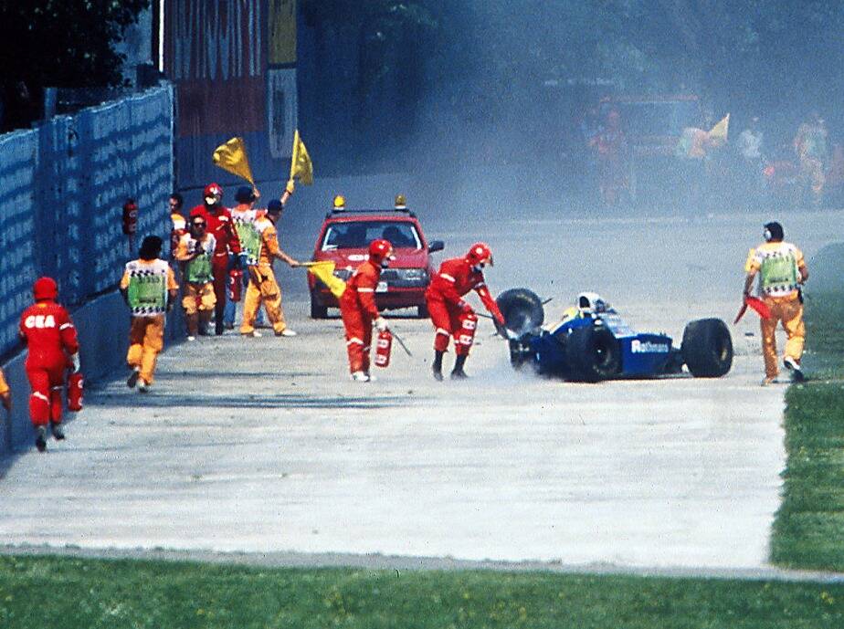 Foto zur News: Mosley über Imola 1994: "Aus Selbstgefälligkeit wurde Panik"