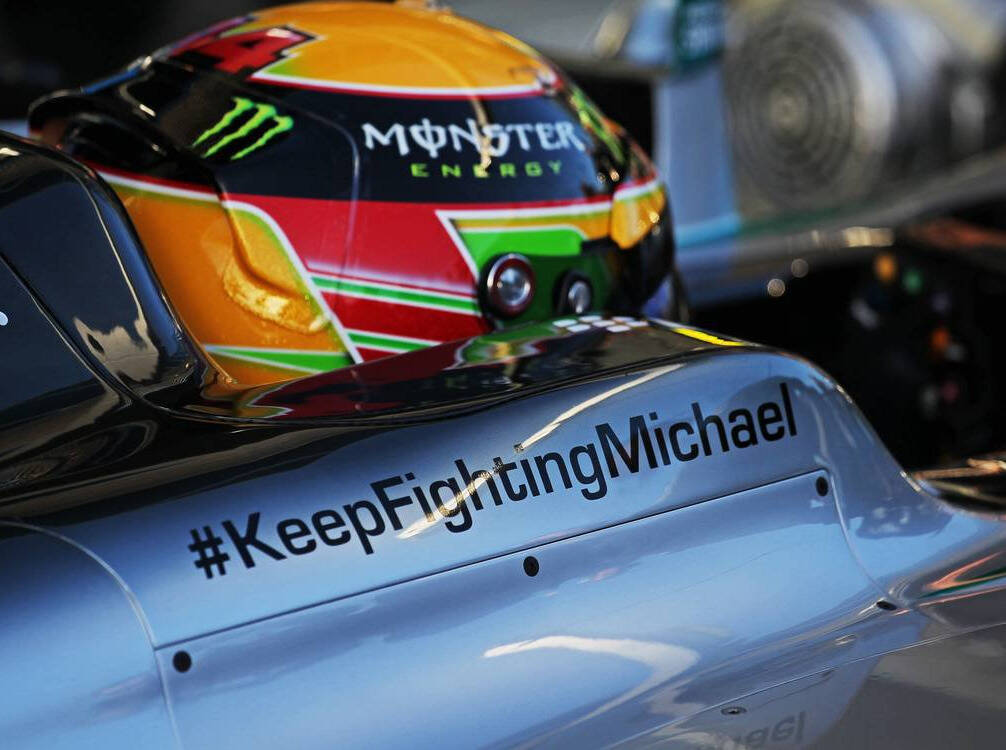 Foto zur News: Warum der neue Mercedes keine Schumacher-Logos trägt