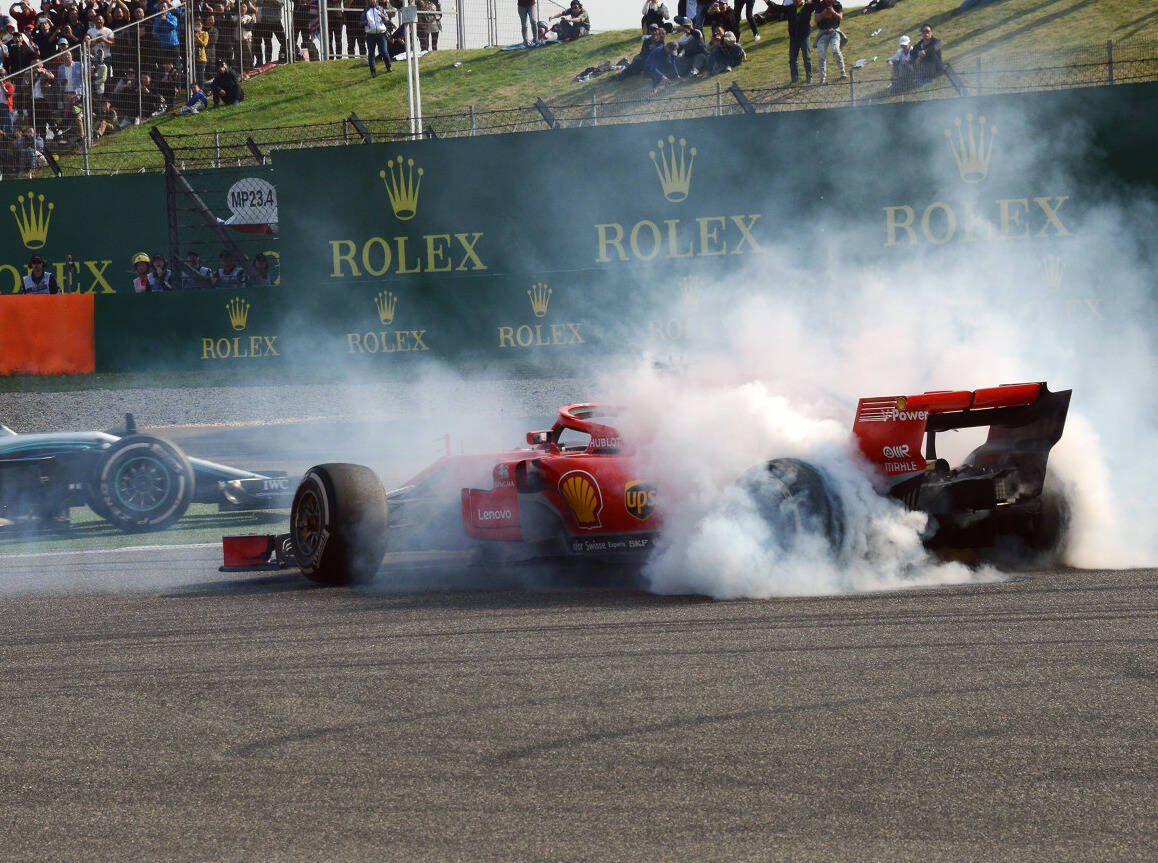 Foto zur News: Verstappen vs. Vettel: Strafe in China, warum nicht in Japan?