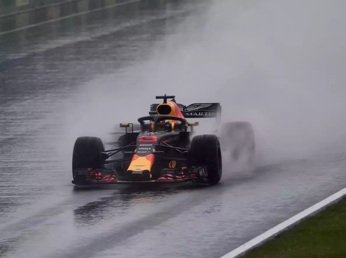 Foto zur News: Wieder Pech für Ricciardo: "Brauchen morgen Hamilton-Magie"