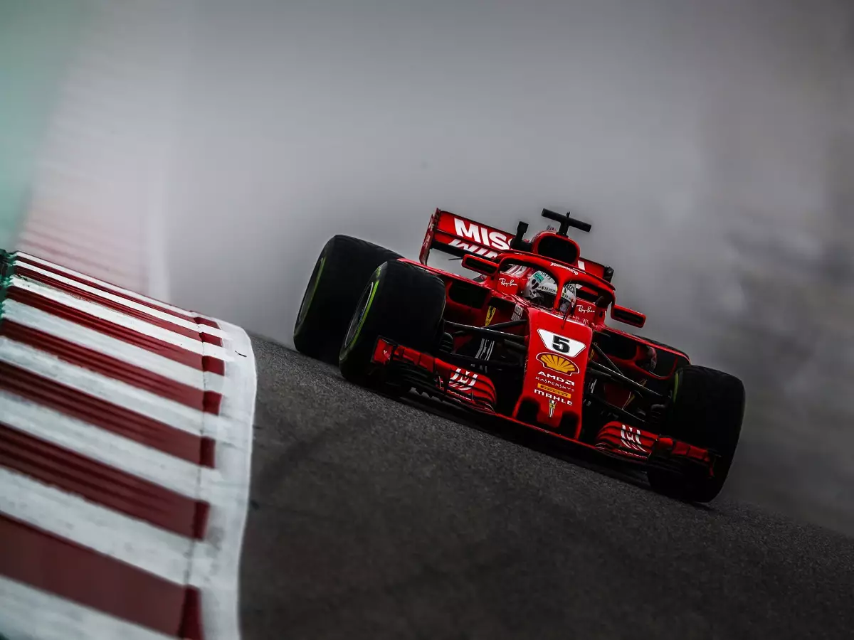 Foto zur News: Rote Flagge: Darum wurde Sebastian Vettel in Austin bestraft