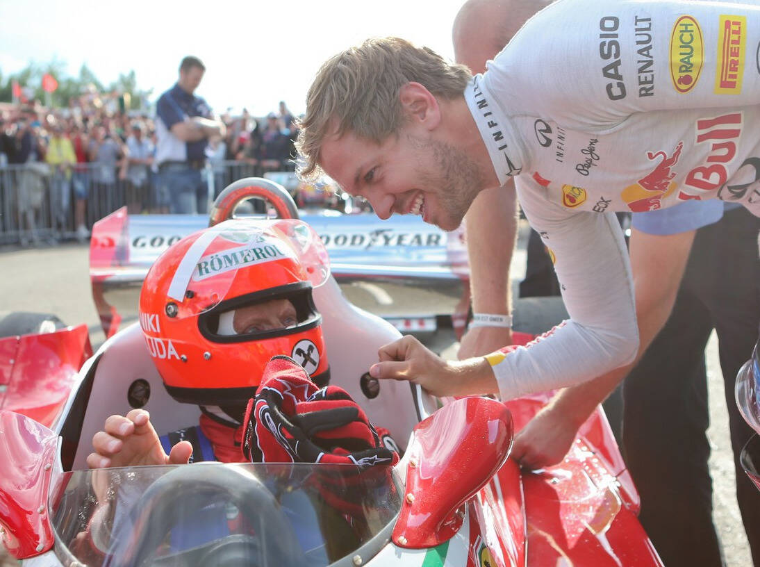Foto zur News: Niki Lauda: Habe handgeschriebenen Brief von Sebastian Vettel erhalten