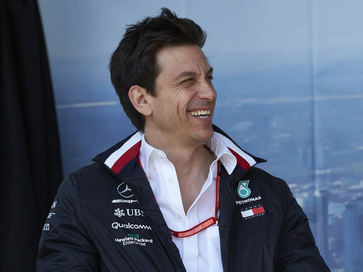 Foto zur News: Reflexion statt Gemüse-Modus: Warum Toto Wolff nicht bei Facebook ist