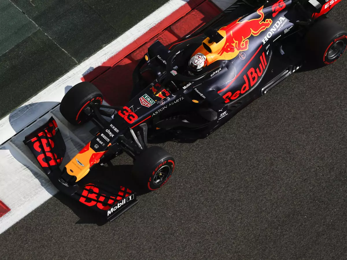 Foto zur News: Red Bull dritte Kraft am Freitag: "Mercedes sieht schnell aus!"