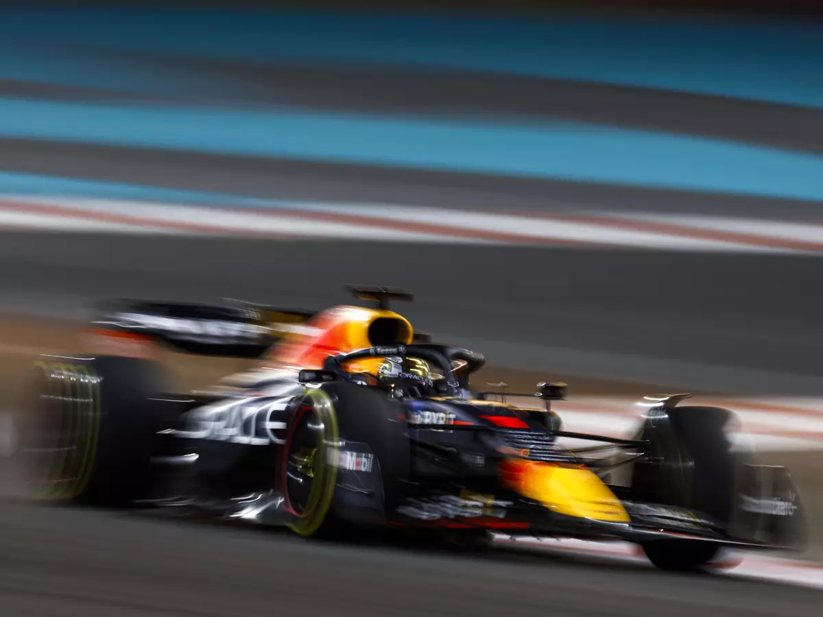 Foto zur News: Longrun-Analyse Abu Dhabi: Verstappen vorn, Ferrari mit großen Problemen