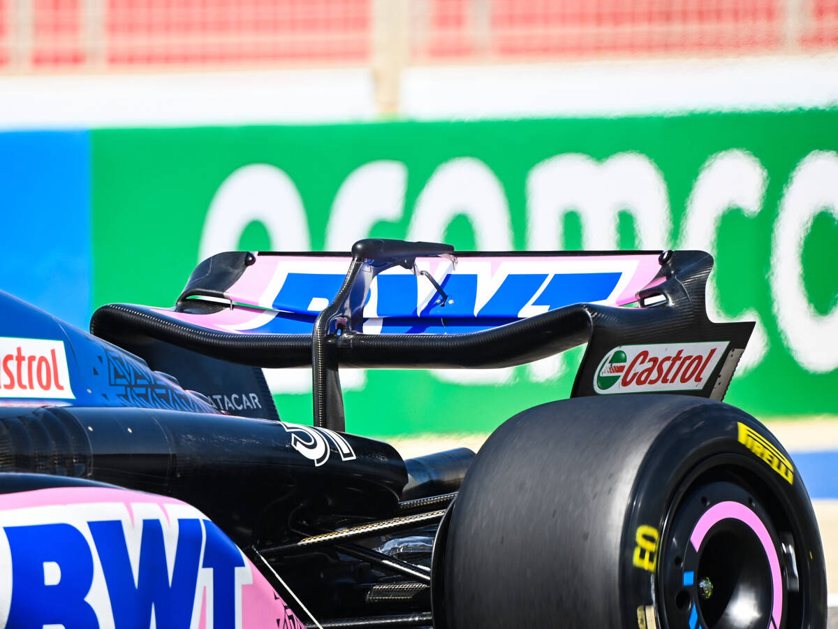 Foto zur News: Lockerer Heckflügel bei Ocon: McLaren hat noch Redebedarf