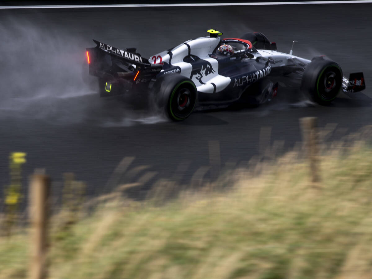 Foto zur News: Yuki Tsunoda: Hamilton hat mich behindert, nicht umgekehrt