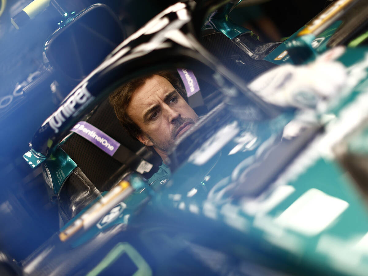 Foto zur News: Alonso: Ferrari und Williams kämpfen um Podium hinter Red Bull