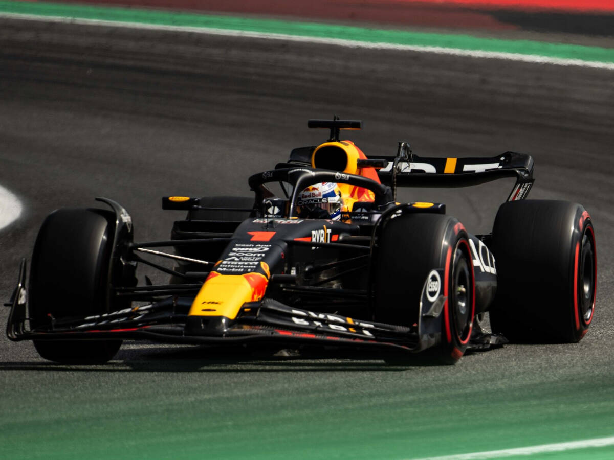 Foto zur News: Max Verstappen unbesorgt: Red Bull besseres Rennauto als Ferrari