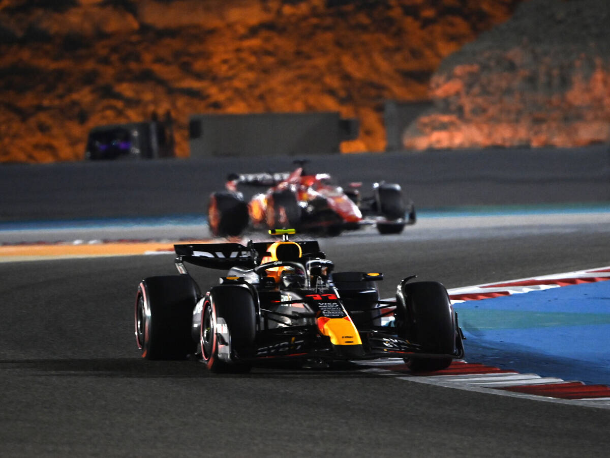 Foto zur News: Daten Bahrain: Verstecken Red Bull und Ferrari noch ihre wahre Pace?