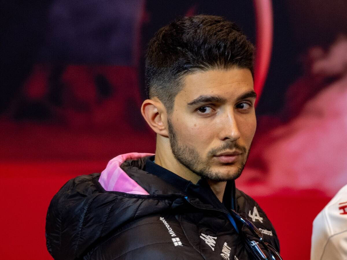 Foto zur News: Warum Esteban Ocon den Ruf hat, kein Teamplayer zu sein