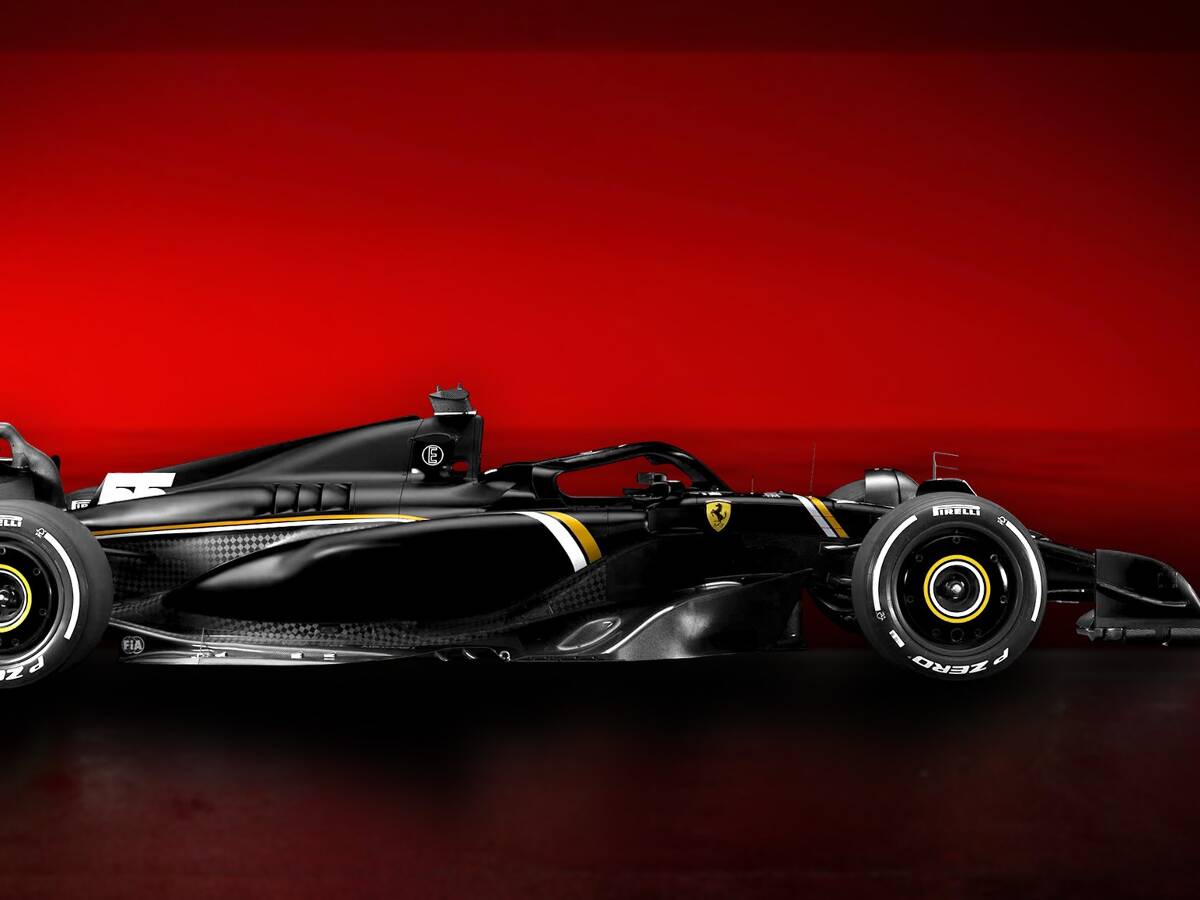 Foto zur News: Lewis Hamilton: Schwarzer Ferrari keine Bedingung bei Teamwechsel