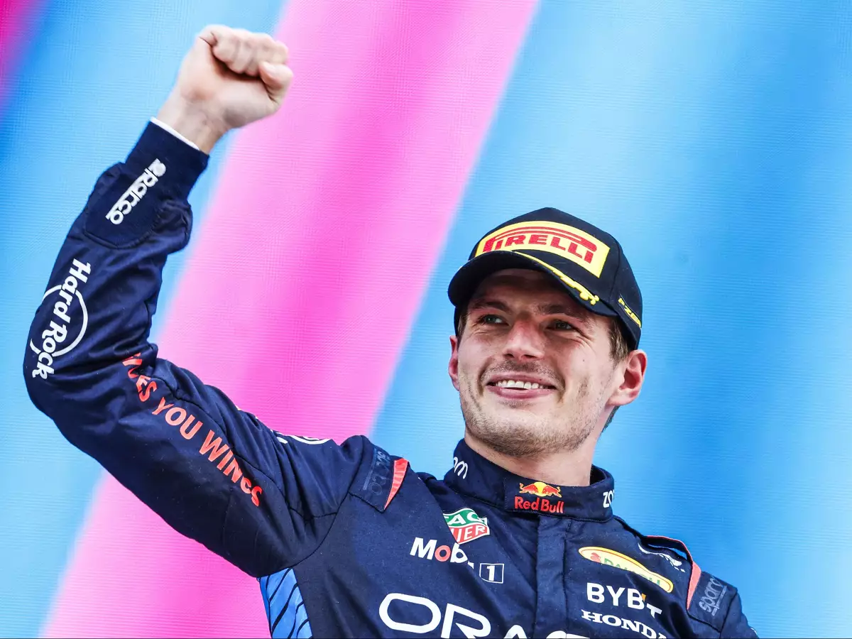 Foto zur News: Max Verstappen feiert Goodwood-Debüt mit großem Red-Bull-Aufgebot