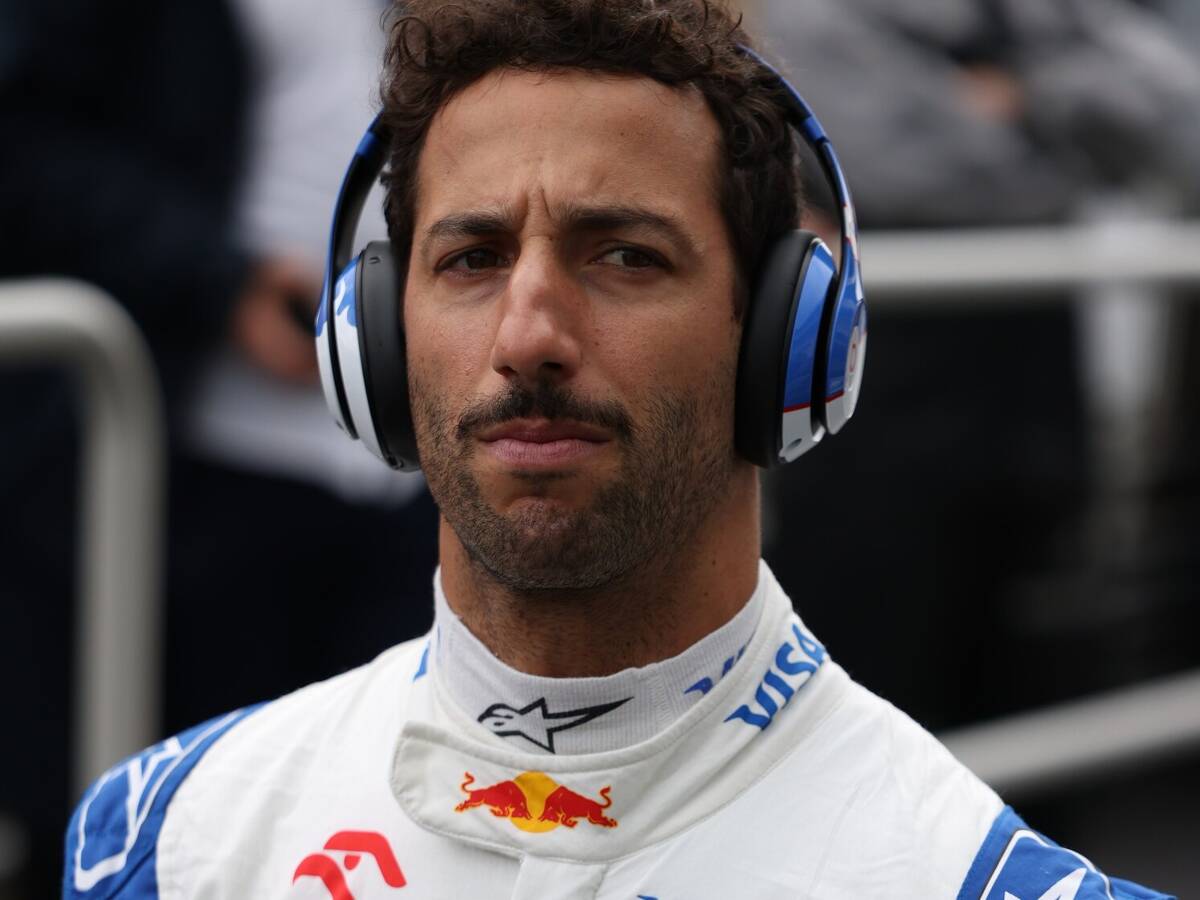 Foto zur News: Daniel Ricciardo frustriert: "Hoffentlich finden wir ein riesiges Loch im Auto!"