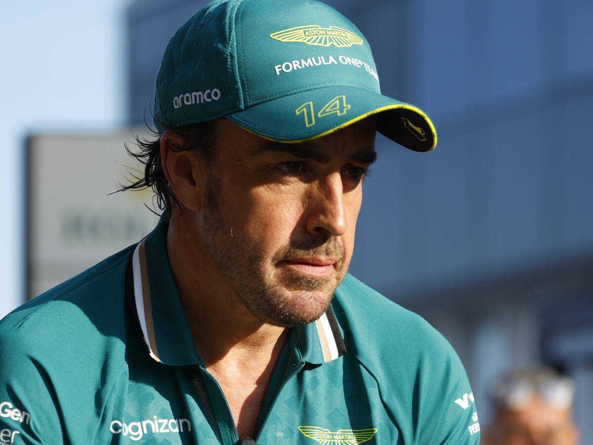 Foto zur News: Fernando Alonso: "Schwierig, das Auto im richtigen Fenster zu haben"