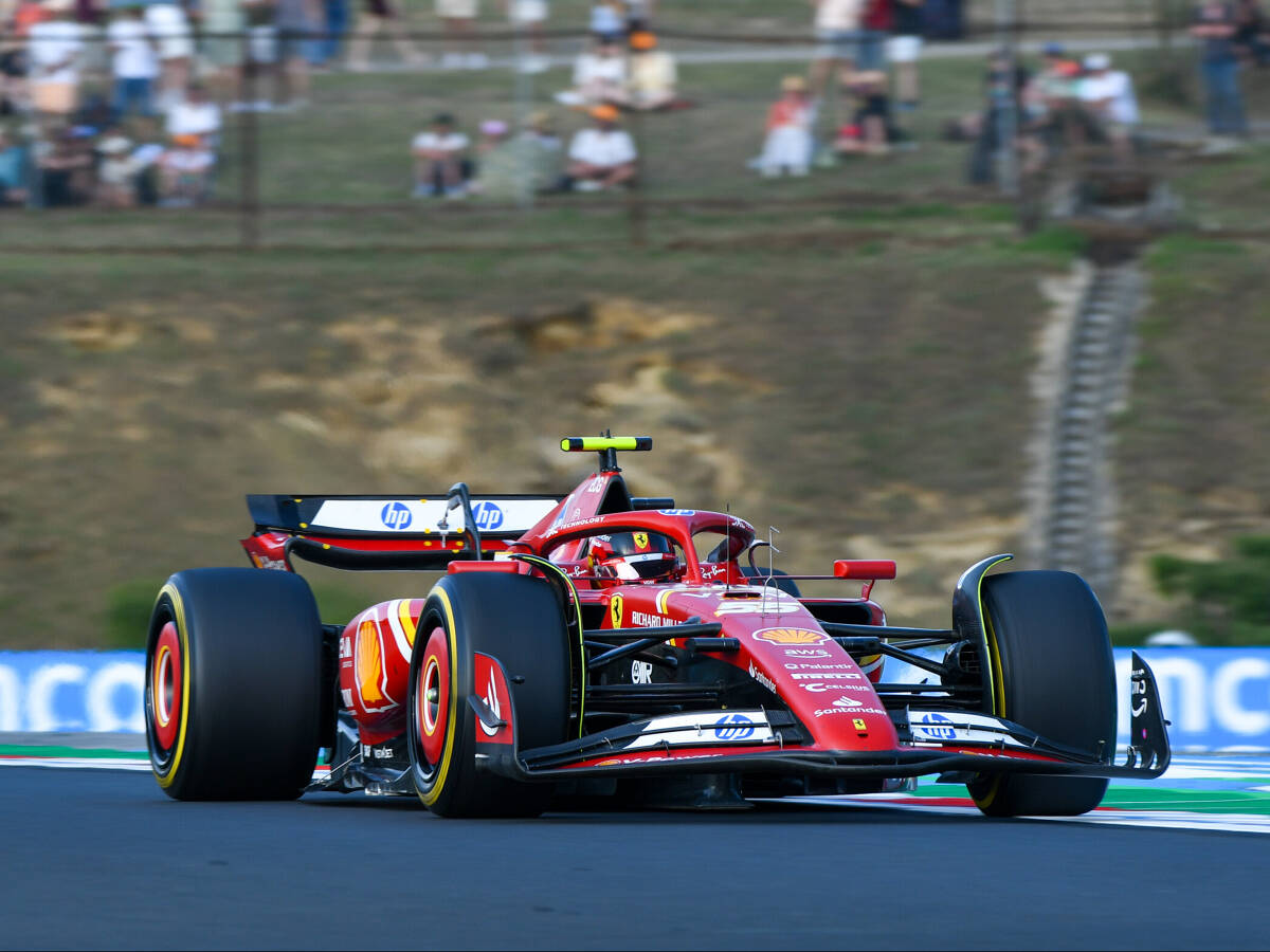 Foto zur News: Ferrari-Pilot Carlos Sainz: "Der Start hat mich das ganze Rennen gekostet"