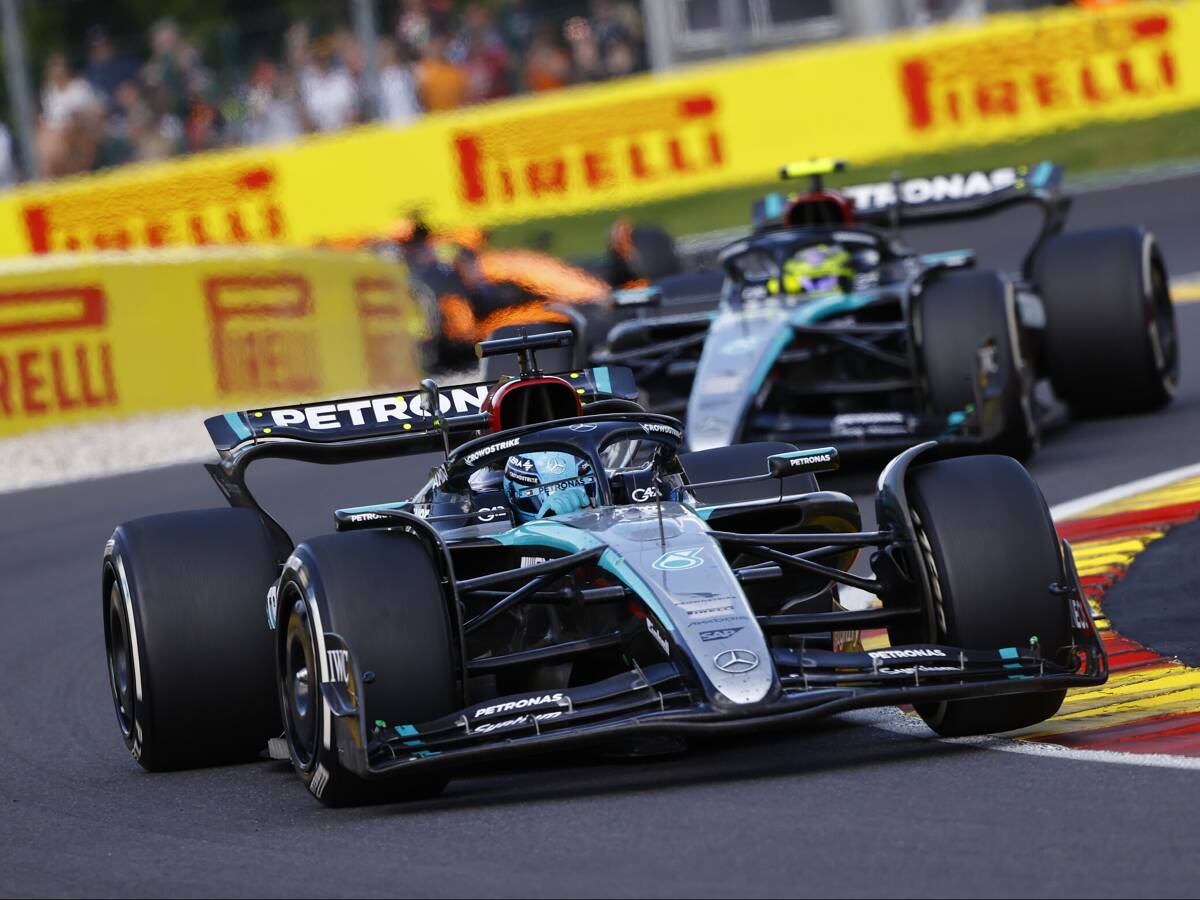 Foto zur News: Wie Mercedes nach einem schwarzen Freitag zum F1-Rennsieger wurde