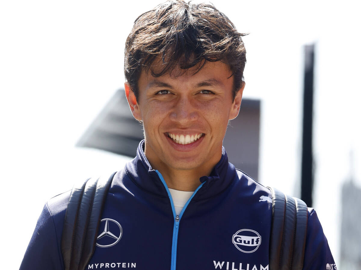 Foto zur News: Alexander Albon: Bin gespannt auf das Feedback von Carlos Sainz!