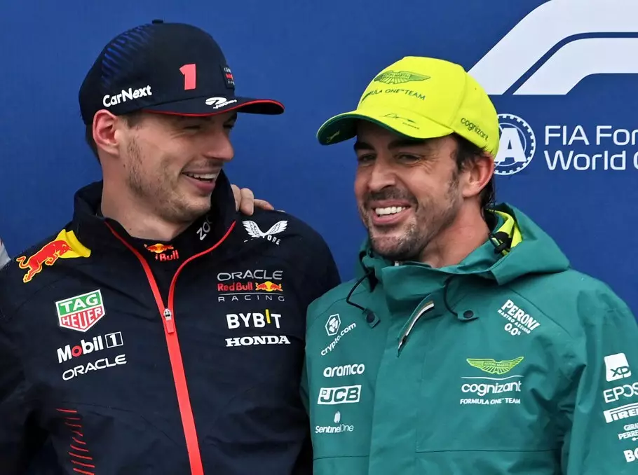 Foto zur News: Allrounder Alonso lacht: Max Verstappen ist "nicht so gut wie ich"