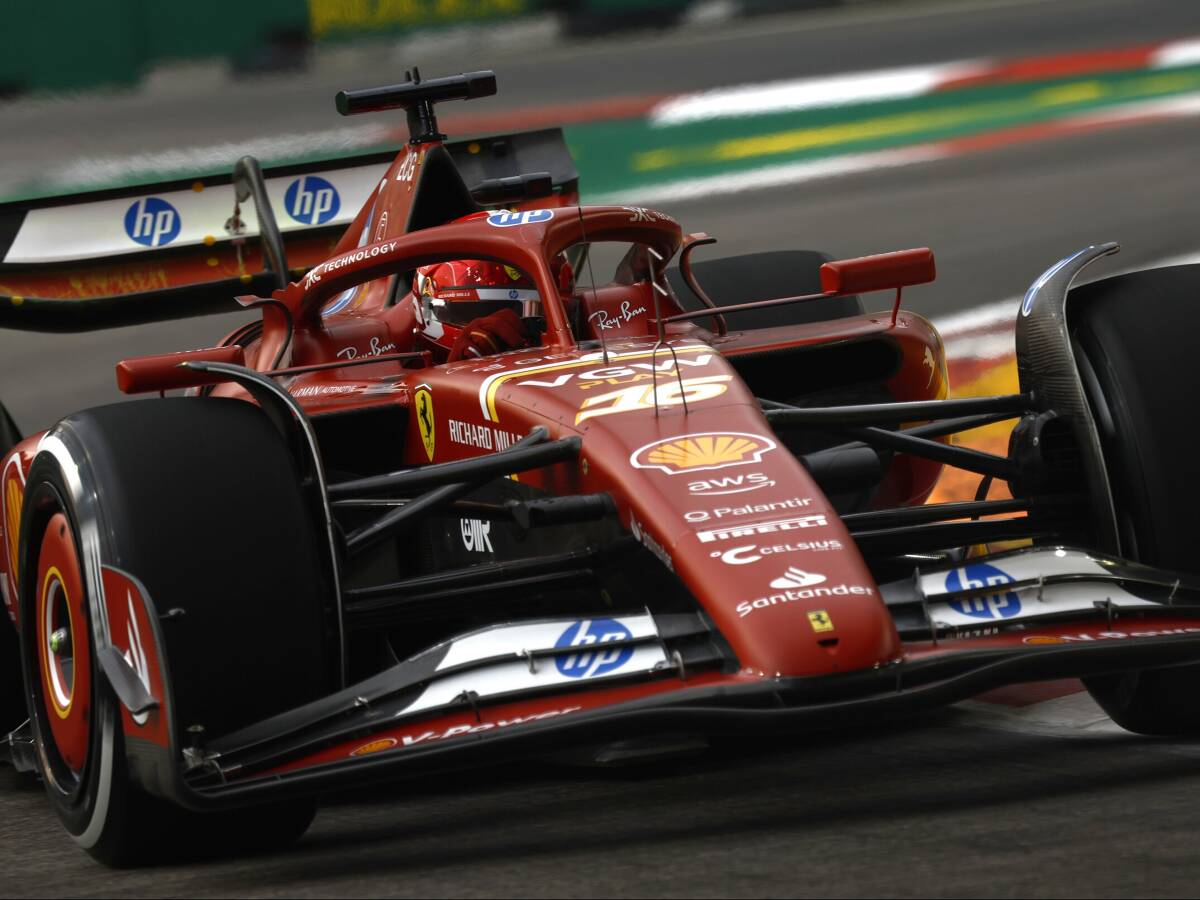 Foto zur News: Trainingsauftakt in Singapur: Leclerc fährt Bestzeit, Verstappen P4