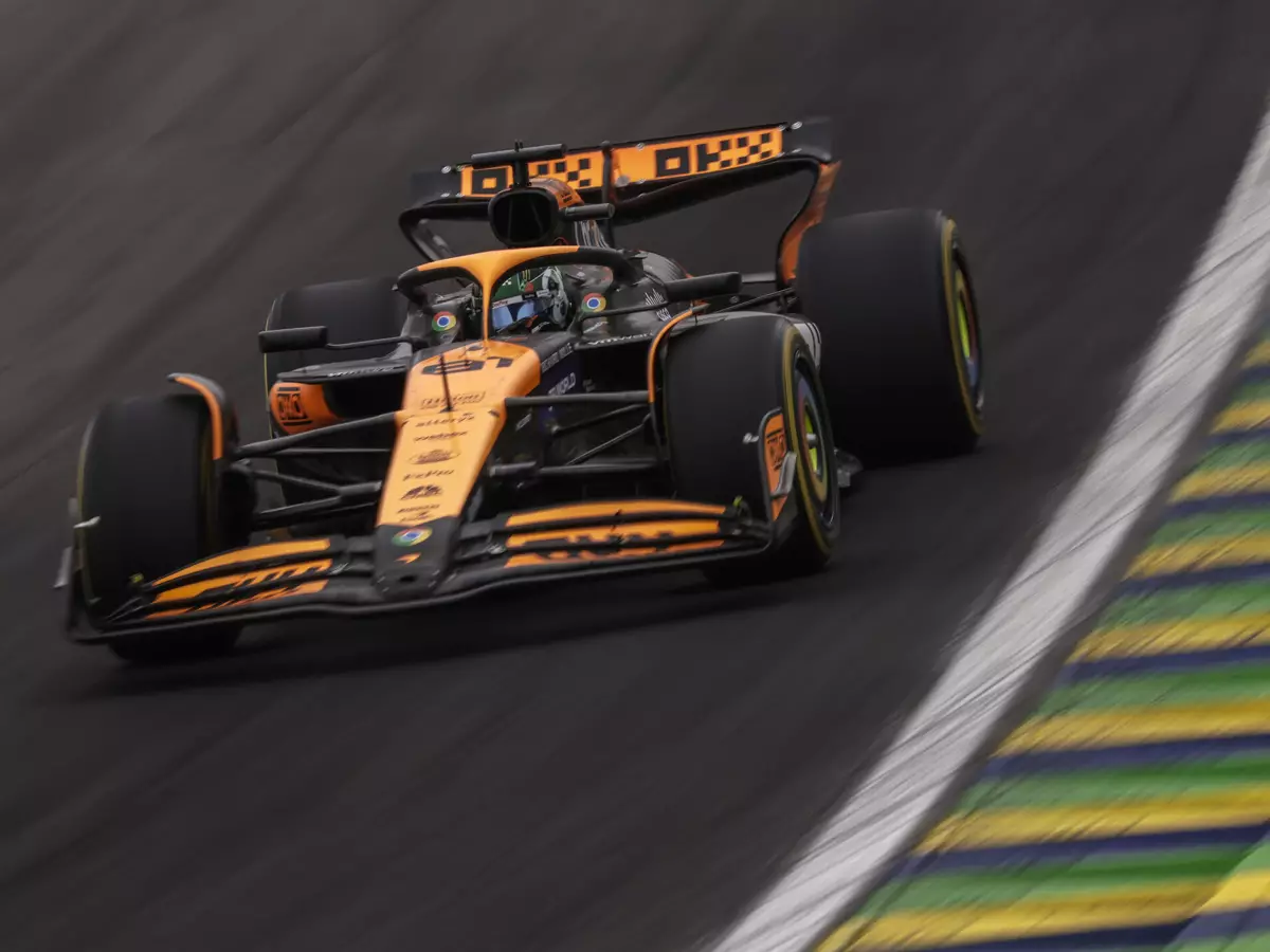 Foto zur News: Frühes Aus für Hamilton #AND# Perez: Oscar Piastri holt Sprint-Pole in Brasilien!