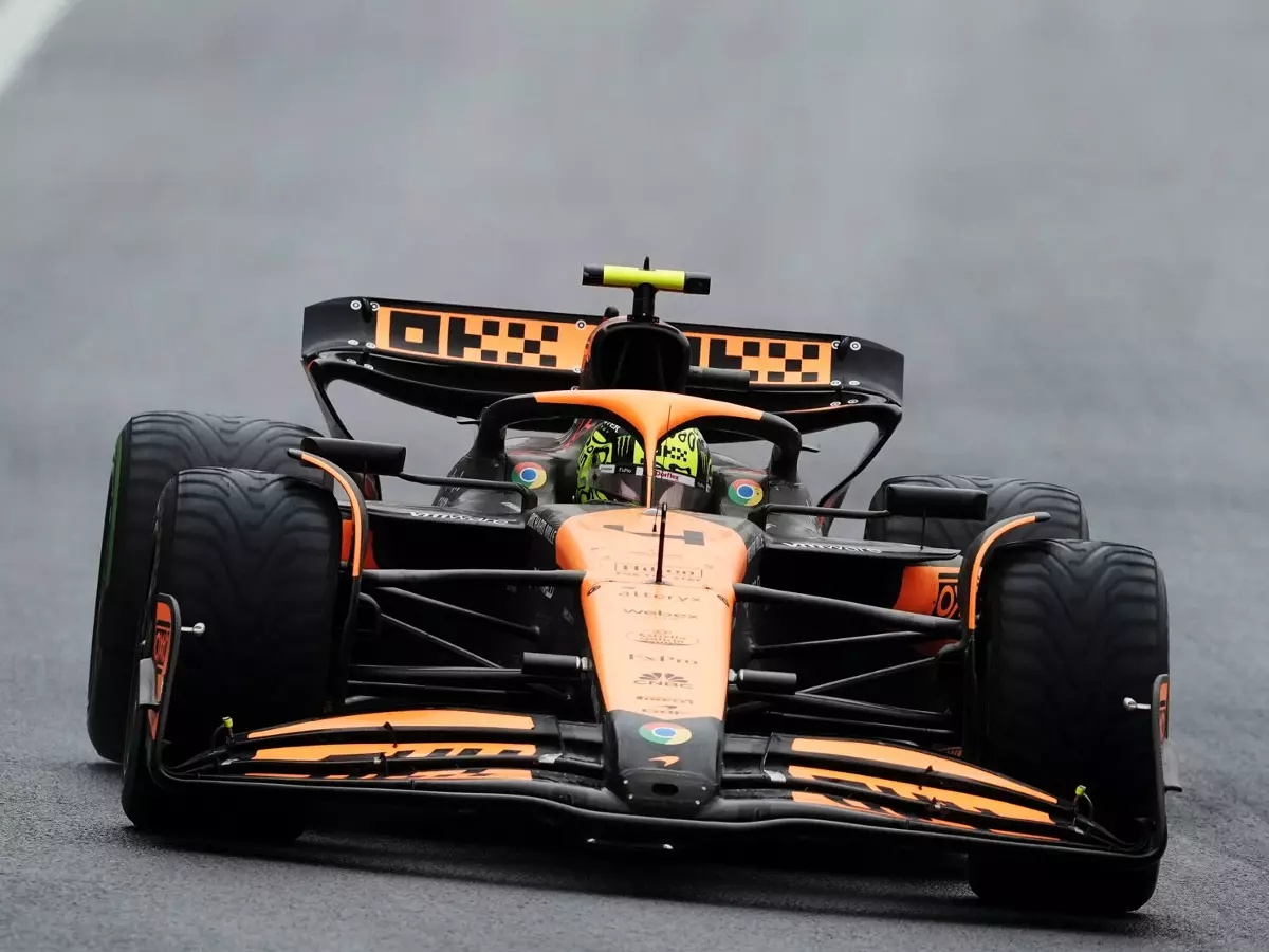 Foto zur News: Bremsen statt Druck: McLaren nimmt Lando Norris in Schutz