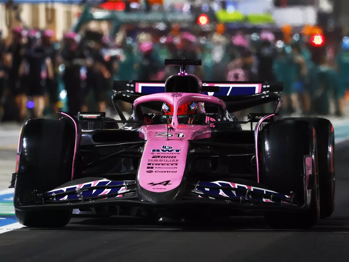 Foto zur News: Esteban Ocon deutet an: Schon in Abu Dhabi nicht mehr bei Alpine?