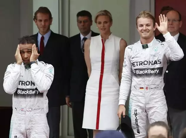 Foto zur News: Hamilton über ersten Mercedes-Titel: So lief das damals mit Rosberg