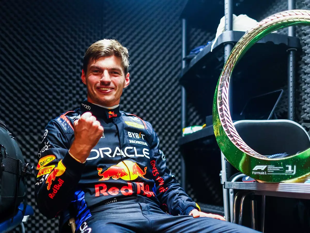 Foto zur News: Max Verstappen: Brasilien-Pokal kommt nicht ins Red-Bull-Kabinett