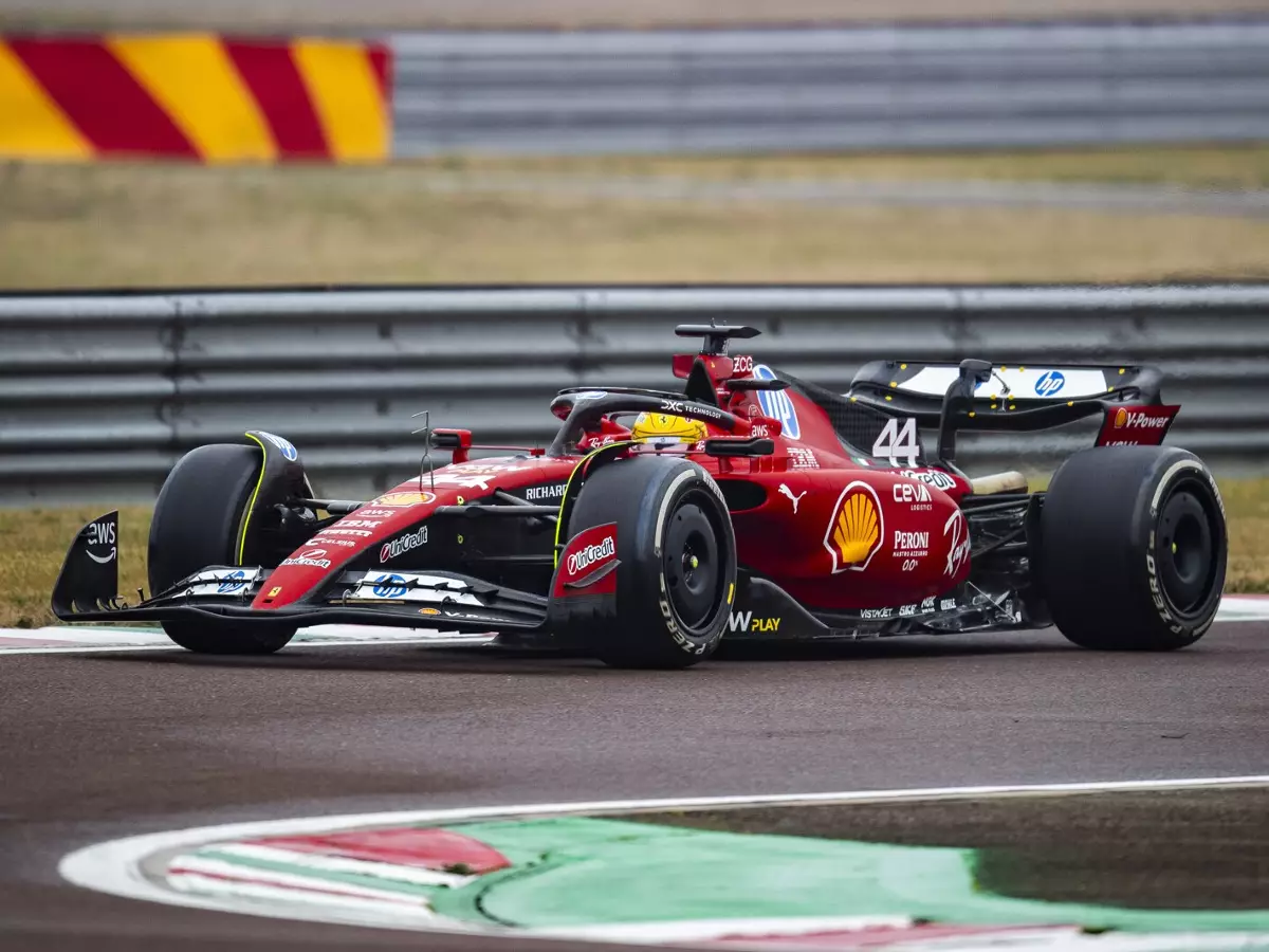 Foto zur News: Fünf Tests in zehn Tagen: So geht es für Lewis Hamilton bei Ferrari weiter