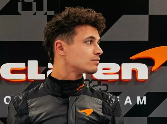 Foto zur News: Lando Norris: "Werde die Ellbogen ausfahren und Max nichts schenken"