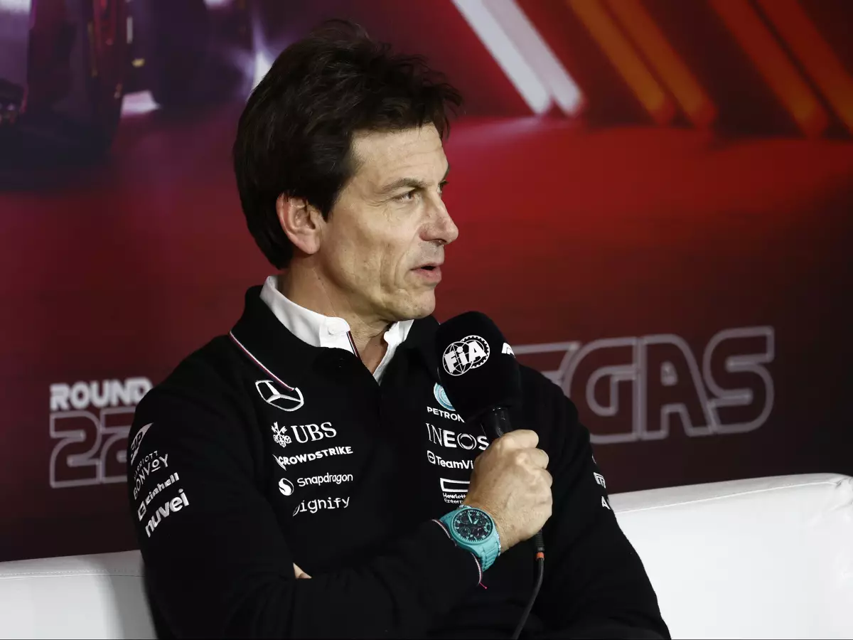 Foto zur News: Toto Wolff: War "nicht nötig", Horner beim F1-Launch auszubuhen